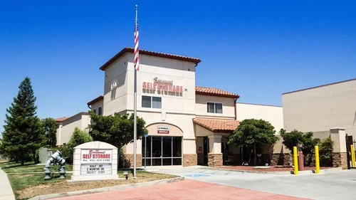 Beaumont Self Storage storage facility exterior view